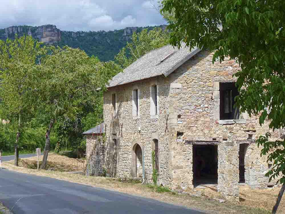 Moulin saint-martin-du-durzon à Nant Aveyron Occitanie